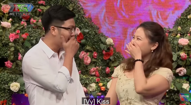 Bạn muốn hẹn hò: Hồng Vân bỗng dưng hỏi nữ chính có hiếu thảo với cha mẹ hay không, liền bị Quyền Linh bắt bẻ-12