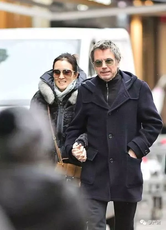 Củng Lợi: 8 năm làm người tình, 13 năm hôn nhân đổ vỡ với tỷ phú, tuổi U60 ra sao?-11