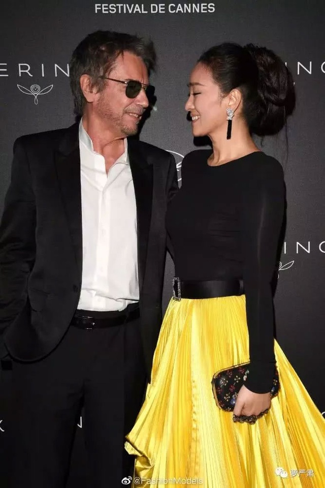 Củng Lợi: 8 năm làm người tình, 13 năm hôn nhân đổ vỡ với tỷ phú, tuổi U60 ra sao?-9