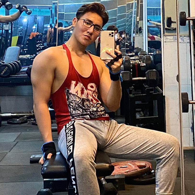 Anh chàng thả thính - Khoa Vương gây tranh cãi khắp mạng Tiktok bị dân mạng đào mộ loạt clip nhạy cảm sau khi tham gia Thách thức danh hài?-3