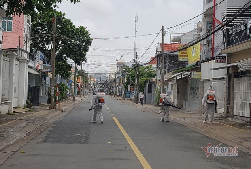 Nữ bệnh nhân Covid-19 đi lại phức tạp, Biên Hòa phong tỏa cả khu phố-2