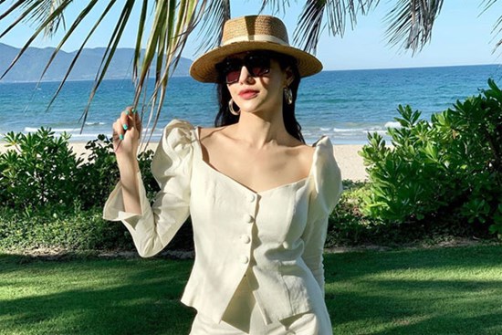 Giữa lúc liên hoàn 