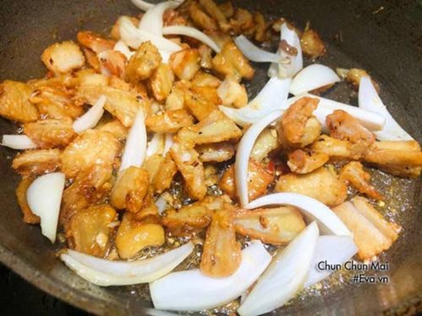 Mát trời làm sụn gà chiên nước mắm giòn ngon, đậm đà, cả nhà thi nhau lấy thêm cơm-5