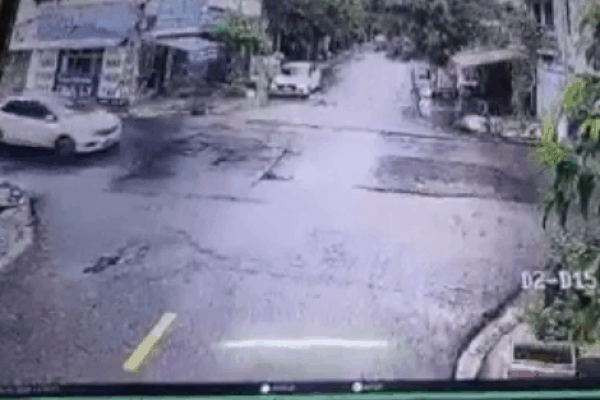Hà Nội: Tai nạn liên hoàn lúc rạng sáng, 3 người trong ô tô tử vong-2