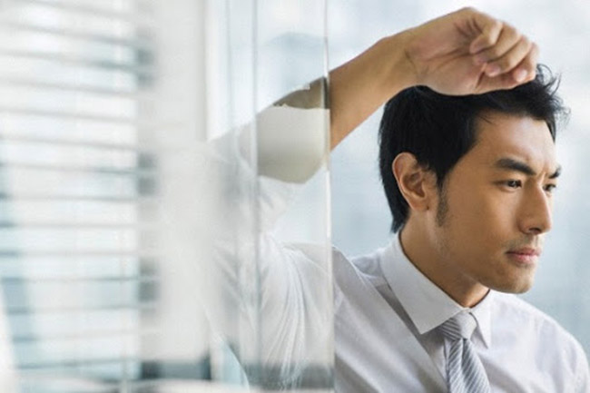 Cô vợ khổ vì chồng quá ga-lăng với phụ nữ, chị em nhờ vả là không nỡ từ chối, 4 lần định đâm đơn ly hôn-4