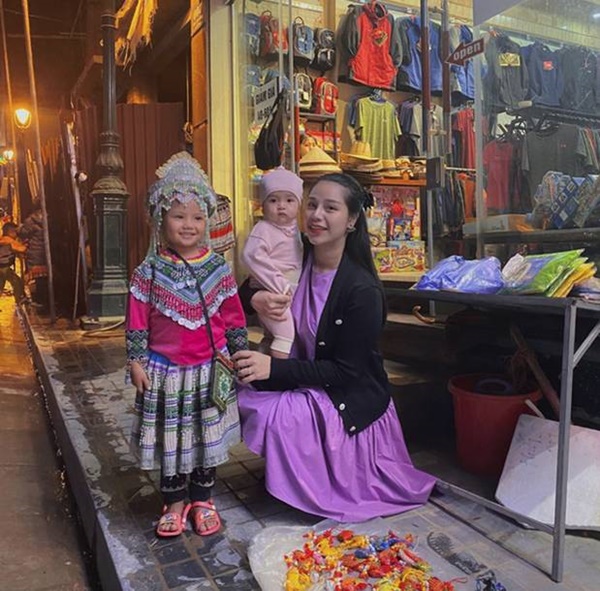 Cầu thủ Việt đưa người yêu đi chơi nhân đợt nghỉ dịch, người không thể về thăm vợ con vì thành phố đóng cửa-5