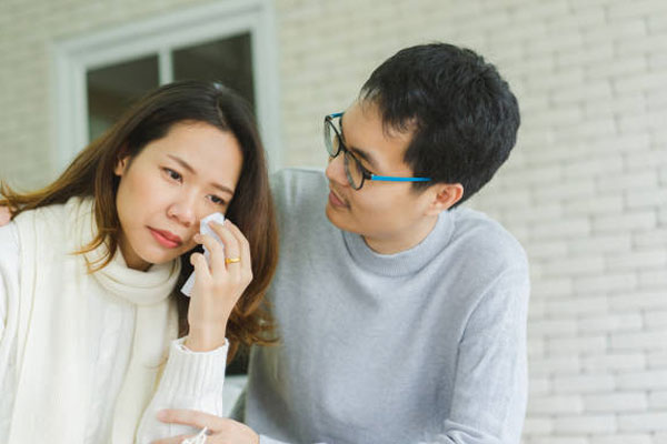 Đưa bạn trai về ra mắt, đêm khuya tôi sốc nhìn anh hì hụi giặt váy cho chị dâu mình-3