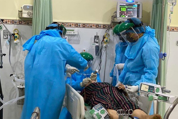 13 ca mắc COVID-19 đang điều trị tại Huế và Đà Nẵng trong tình trạng rất nặng-1