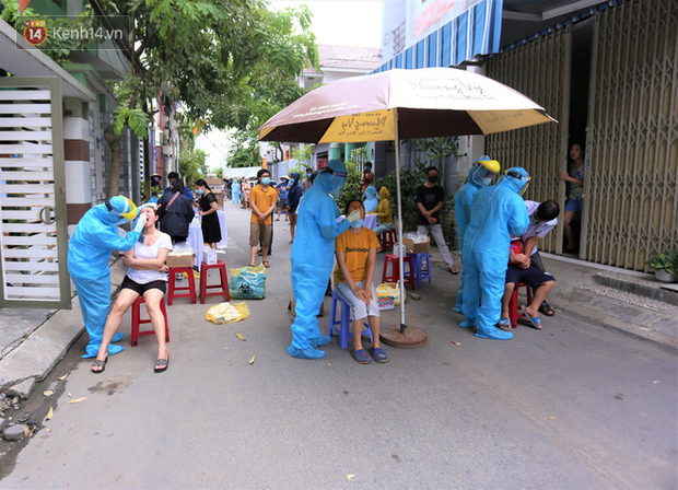 6 bệnh nhân mắc Covid-19 ở Đà Nẵng cùng có mặt trong 1 đám tang-2