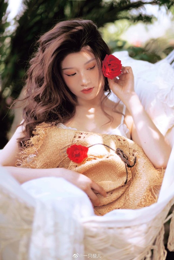 4 cung Hoàng đạo sau đi đâu cũng gặp thần tài trong tháng 8, tiền bạc ào ào chảy vào túi như mưa rào, muốn nghèo cũng khó-3