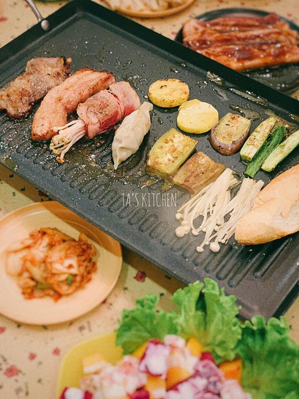 Trời mưa gió lại ở nhà mùa dịch, có món thịt nướng tại gia chuẩn vị nhà hàng thế này thì hợp cảnh lắm đây!-8