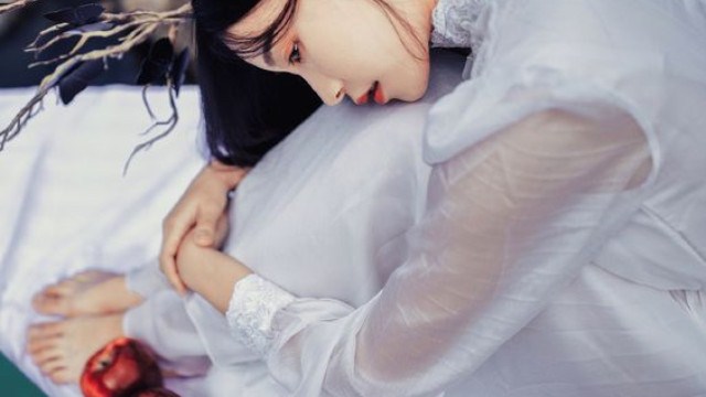 Chồng xỉa xói: Cô như một bát cơm thiu... rồi đòi ly hôn nhưng 1 năm sau anh ta hối hận xanh ruột chỉ thèm bát cơm thiu đấy-1