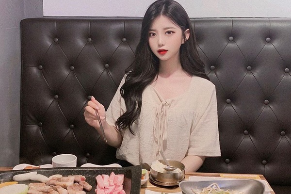 Thận của người đàn ông 32 tuổi bị lấp đầy với hơn 400 viên sỏi, bác sĩ thở dài: Đúng là kiểu ăn uống có hại nhưng người trẻ hay bỏ qua-11