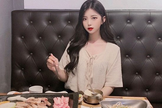 4 kiểu ăn uống có liên quan đến sỏi thận, đặc biệt kiểu thứ 2 rất nhiều người làm hàng ngày