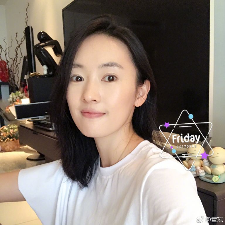 Ngoài việc ăn nhạt muối, nhạt đường để tiêu mỡ giảm cân, ở tuổi 35 Cố Giai của 30 Chưa Phải là Hết giữ dáng thon gọn bằng bài tập yoga đặc biệt-6