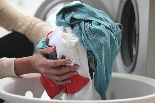 Giặt quần áo của em bé cũng rất đặc biệt, mẹ đừng mắc 4 sai lầm này, kẻo gây hại sức khỏe của con-3