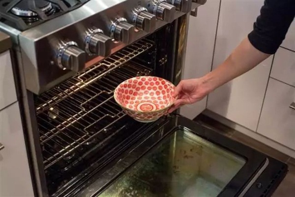 Tẩy sạch vết bẩn trên bếp với tuyệt chiêu thần thánh mà không cần rửa, ai cũng làm được-18
