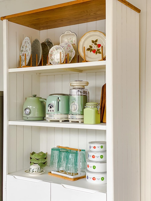 Căn bếp của vợ chồng trẻ Đà Lạt khiến chị em mê mẩn: Lên xứ bơ nên làm bếp cũng màu 034 mới chịu!-6