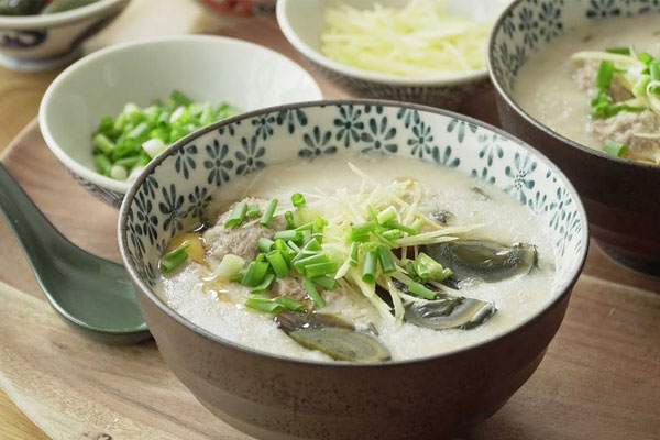 Cơm đùi gà sốt tiêu đen vừa ngon lại dễ làm, ai ăn cũng đòi thêm suất nữa-11