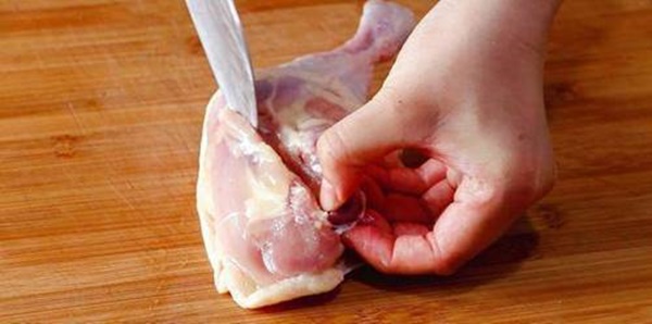 Cơm đùi gà sốt tiêu đen vừa ngon lại dễ làm, ai ăn cũng đòi thêm suất nữa-2