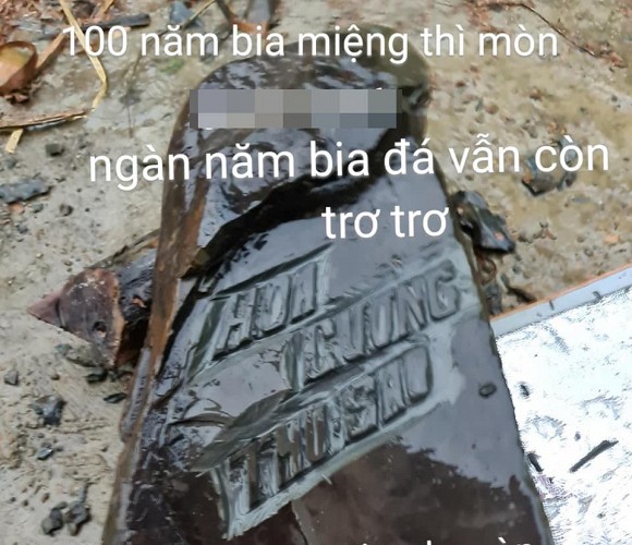 Mừng nhà mới, cô dâu 63 tuổi ở Cao Bằng dựng hẳn bia đá khắc tên hai vợ chồng khiến dân mạng choáng váng vì cho là điềm gở-2