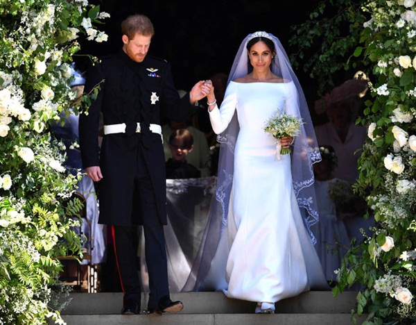 Meghan Markle lộ quá khứ chỉ trích công khai hôn lễ xa hoa của Công nương Kate nhưng đến lượt đám cưới mình thì linh đình không kém-2