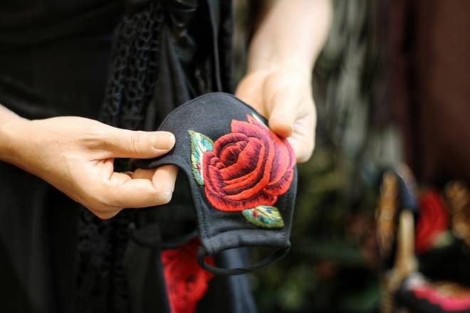 Bán khẩu trang 600 nghìn đồng/chiếc, chủ cửa hàng lý giải bất ngờ-4