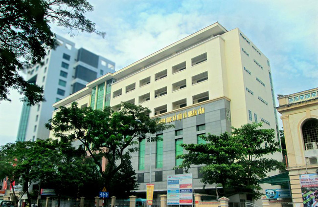 Trường ĐH ở TP.HCM lên tiếng trước thông tin người đàn ông bị tố nhắn tin gạ gẫm con riêng của vợ là giảng viên của trường-3