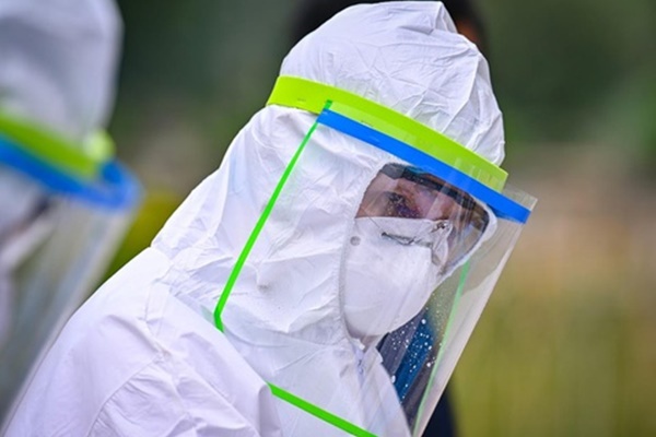 Việt Nam bắt đầu thử nghiệm điều trị Covid-19 bằng huyết tương-4