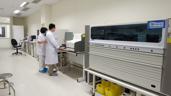 Việt Nam bắt đầu thử nghiệm điều trị Covid-19 bằng huyết tương-3