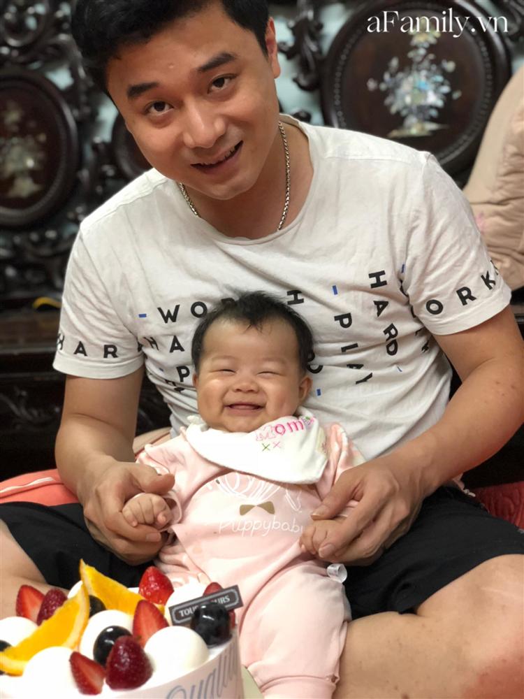 Hài hước bức ảnh trước và sau khi có con của bố bỉm sữa gây sốt MXH: Hóa ra các bố chăm con cũng xuống sắc thế này!-5