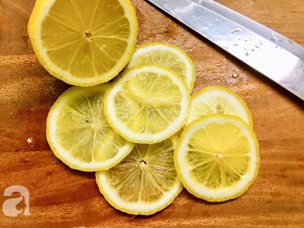 Thời tiết giao mùa ẩm ương” lại thêm dịch bệnh, tốt nhất là có hũ chanh vàng ngâm mật ong để đảm bảo sức khỏe cả nhà các mẹ ạ!-3