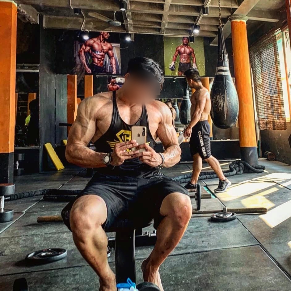 HLV thể hình bán dâm 18 triệu đồng: Từng học đại học danh tiếng tại Hà Nội, cuộc sống sang chảnh, body 6 múi đúng chuẩn gym thủ-3