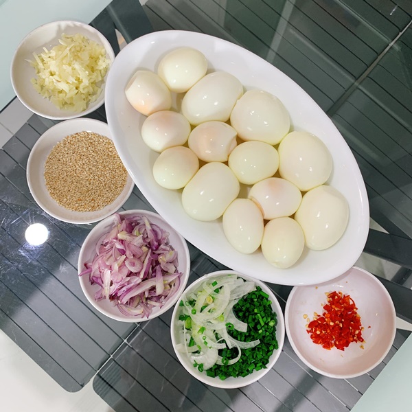 Đón con trai về đoàn tụ, Lê Phương vào bếp là đặc biệt chú ý đến món ngon này-9