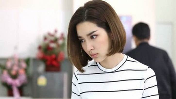 Tranh thủ buổi trưa để về nấu cơm cho chồng, tôi choáng váng chứng kiến cảnh anh và cô hàng xóm đút cơm cho nhau-2