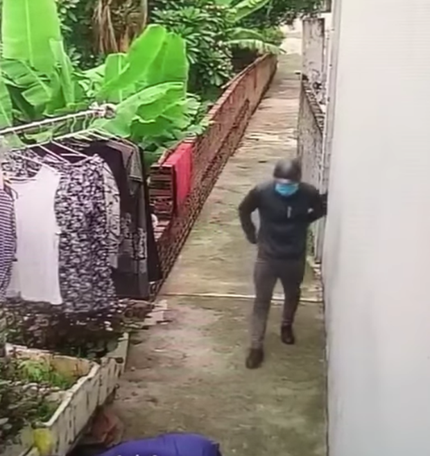 Mẹ của Đào Chile kể lại giây phút bị hai kẻ lạ mặt đánh gục tại nhà, còn bị đe doạ: Bảo con gái mày đừng động đến anh chị tao”-2