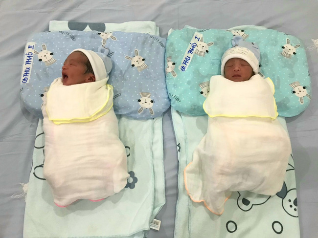 Hoa hậu Đặng Thu Thảo hạ sinh hai quý tử đầu lòng, diện mạo cặp sinh đôi được hé lộ khiến nhiều người thích thú-1