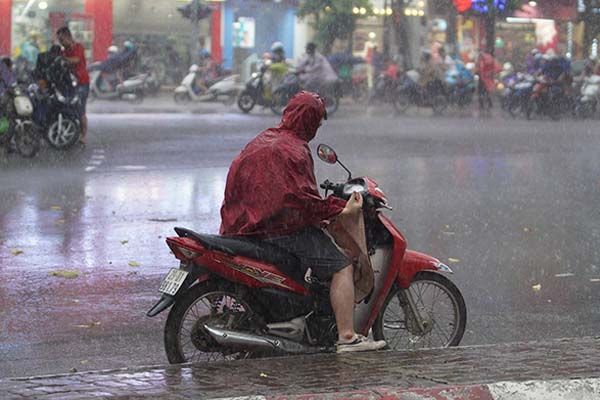 Dự báo thời tiết 9/8, Hà Nội nắng nóng ngày đầu thi tốt nghiệp THPT-2