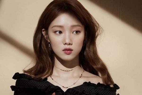 Phụ nữ có đặc điểm này càng đầy đặn thì xác định cuộc đời về sau càng giàu có, hôn nhân viên mãn chưa đủ mà sự nghiệp còn thăng hoa-4