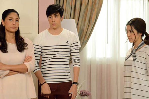 Mẹ chồng lên chơi, con dâu đưa đi ăn buffet hải sản nhưng về đến nhà bà lạnh lùng nói với con trai: Ly hôn nó đi-4