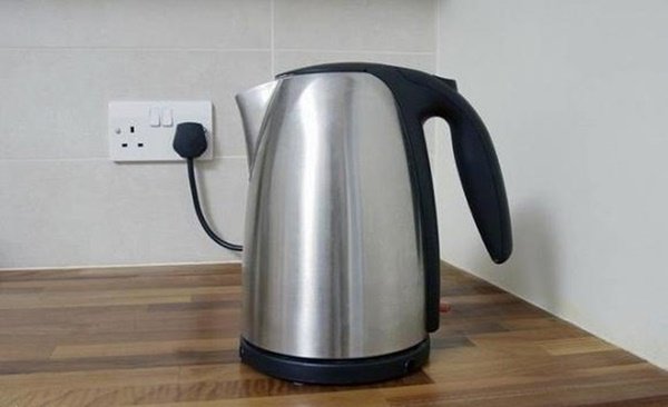 Dấu hiệu cảnh báo ấm siêu tốc sắp nổ tung, phải thay ngay kẻo cả nhà gặp họa-1