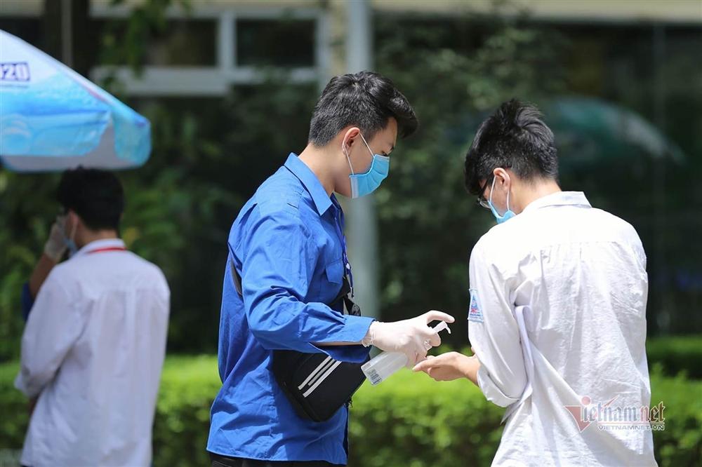 Gần 900.000 thí sinh làm thủ tục dự thi tốt nghiệp THPT năm 2020-2