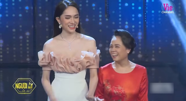 Người ấy là ai: Dàn cố vấn cố diễn lố không biết nữ chính là ai nhưng chính Hương Giang lại là người để lộ vào phút cuối-3