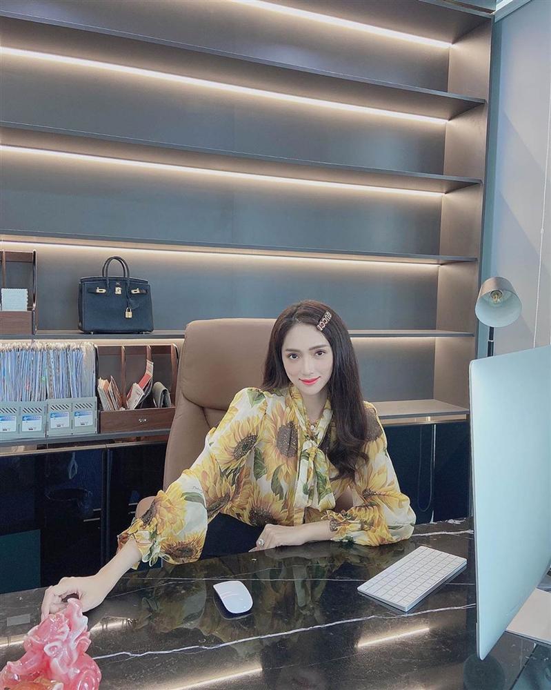 Bén duyên với chàng CEO điển trai, Hương Giang vui tay tậu loạt túi Hermes giá cả tỷ đồng: Mỗi ngày đi làm diện 1 chiếc Hermes là có thật-5