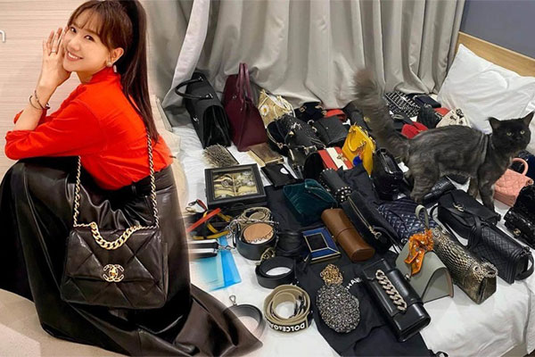 Hết Hari Won lại đến Thiều Bảo Trâm lộ trán sân bay, chẳng trách nhiều người không dám hất mái lên dù nóng-9