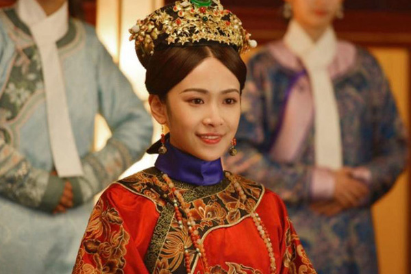 Chuyện về nàng phi tần tội nghiệp của Hoàng đế Càn Long: Sống lặng lẽ ở hậu cung gần 20 năm, đến khi được sủng ái thì không may chết đuối-1