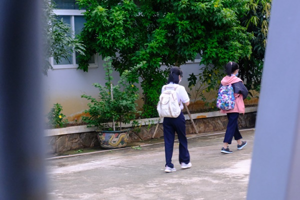 Sát giờ vào phòng thi mà thí sinh vẫn không thấy tăm hơi, giám thị cuống quýt gọi điện cho gia đình tìm kiếm-12