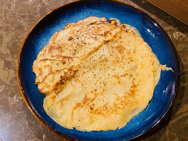 Đoan Trang khoe chồng Tây trổ tài làm bánh ngon bá cháy, chị em thi nhau vào khen ngợi đã đẹp trai còn nấu ăn giỏi-2