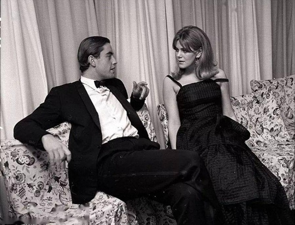 Mang tiếng là kẻ thứ 3 kém sắc nhưng loạt ảnh thời trẻ của bà Camilla sẽ khiến nhiều người nghĩ lại bởi không hề thua kém Công nương Diana-3