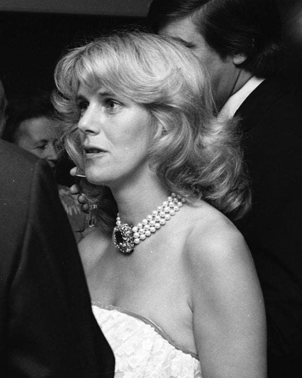Mang tiếng là kẻ thứ 3 kém sắc nhưng loạt ảnh thời trẻ của bà Camilla sẽ khiến nhiều người nghĩ lại bởi không hề thua kém Công nương Diana-8